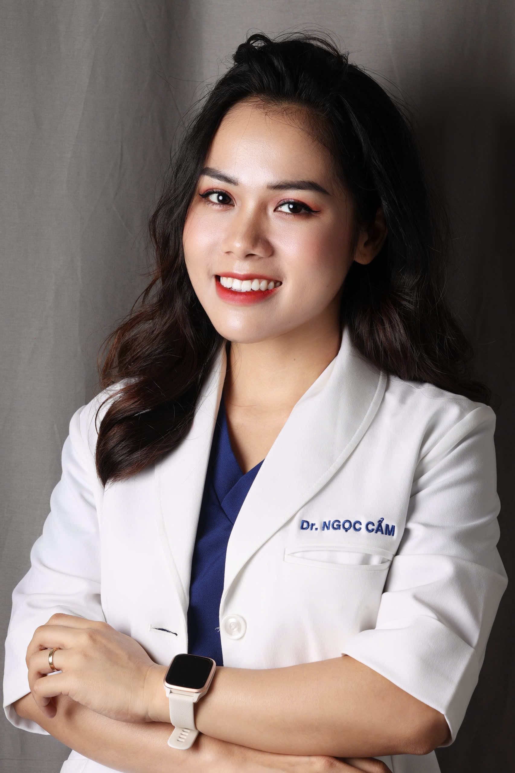 Hồng Lê Ngọc Cẩm