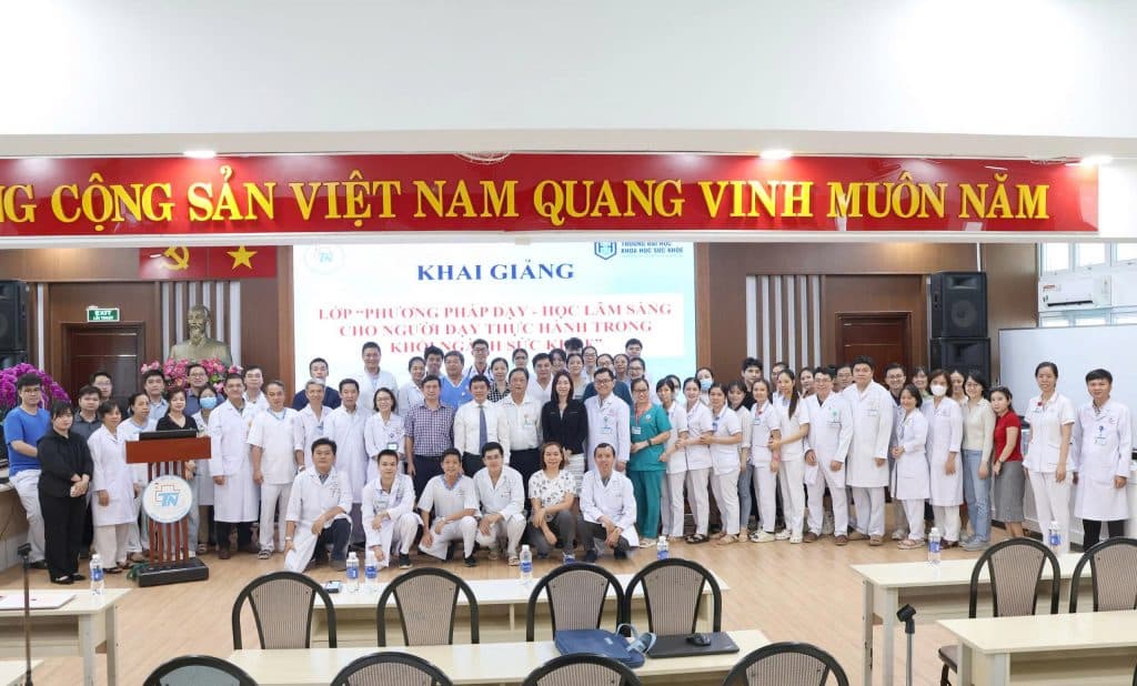 Khai giảng lớp "Phương pháp dạy - học lâm sàng cho người giảng dạy thực hành trong đào tạo khối ngành sức khỏe"